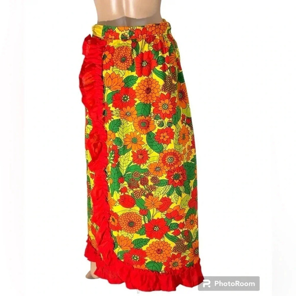 Floral true tie wrap maxi skirt ruffle detail with pockets, grommet one size - Picture 1 of 7